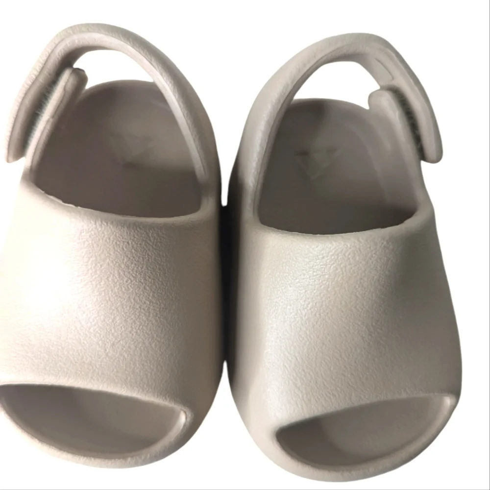 Adidas Yeezy Pure Slide Infant ..Size 3
